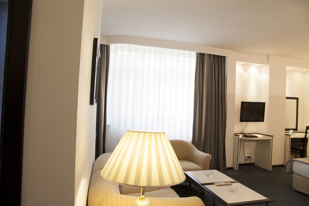 King Hotel Guvenlik Ancara Exterior foto